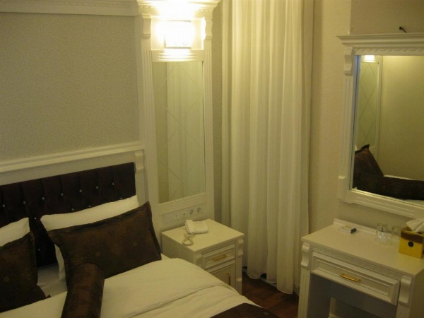 Hotel Coliseum image 23