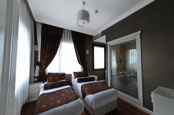 Hotel Coliseum image 30