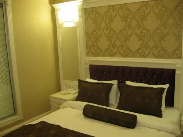 Hotel Coliseum 10